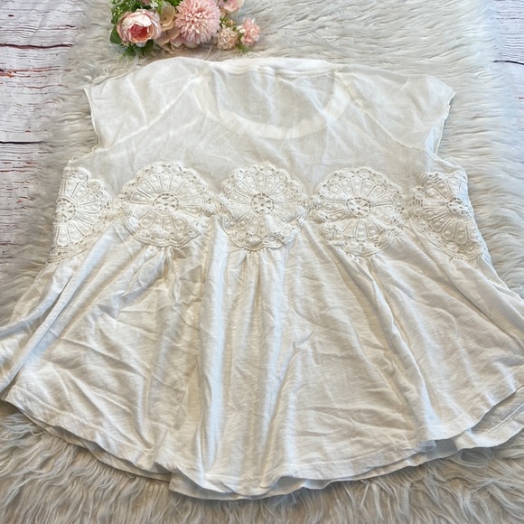 Anthro Meadow Rue Mesh Medallion White Swing Tee sz M - Picture 8 of 8